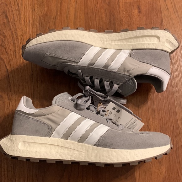 Mens Size 10.5 Grey Adidas Retropy - Picture 3 of 6